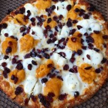 Gluten-free Thanksgiving pizza from Otto Pizza